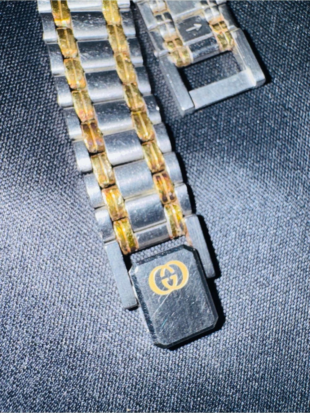 Gucci Two-Tone Gold and Silver Ladies Bracelet Watch - Picture 5 of 7